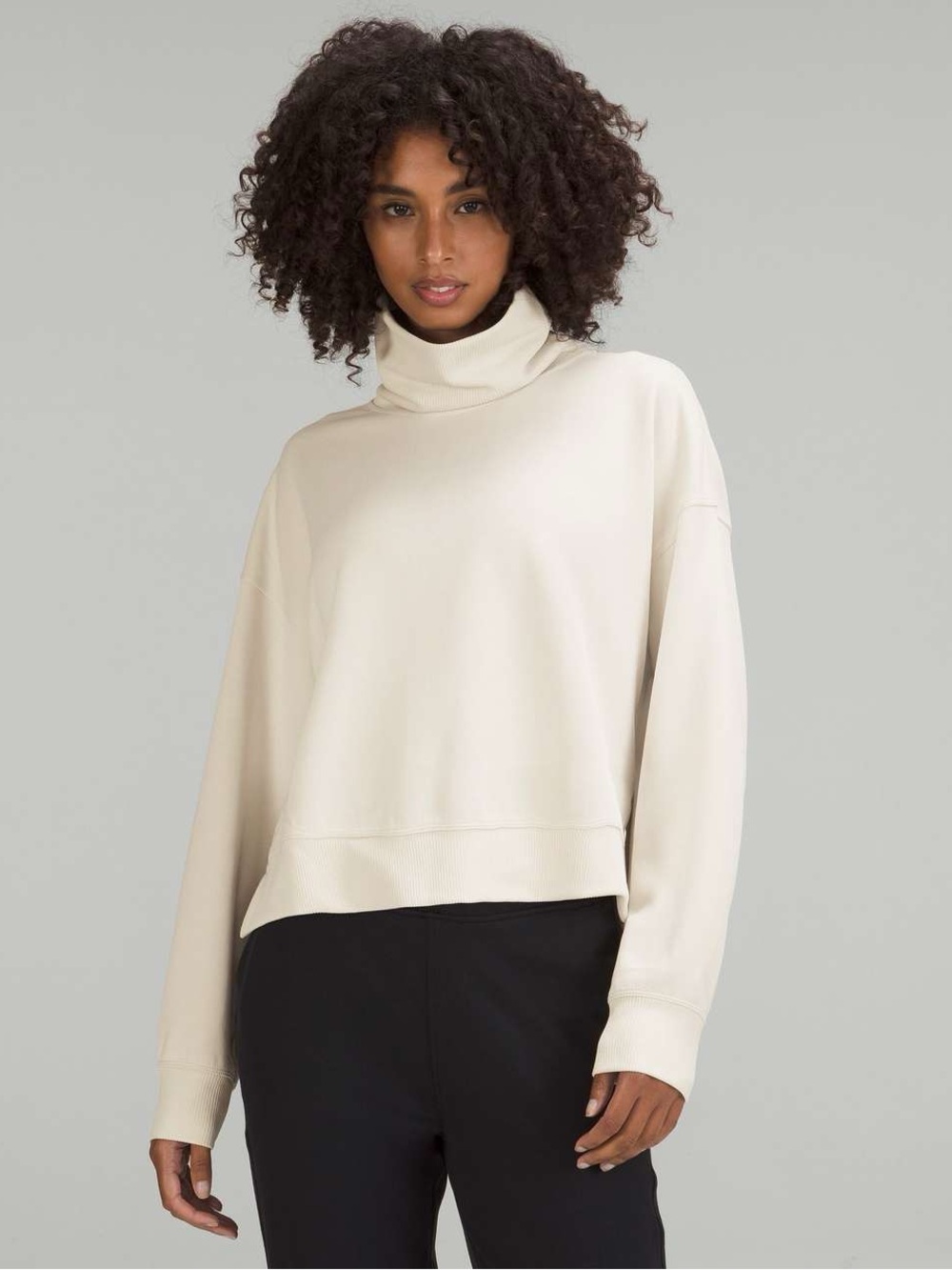 Lululemon Softstreme Turtleneck Pullover
Size 4 minimalist fall sweater